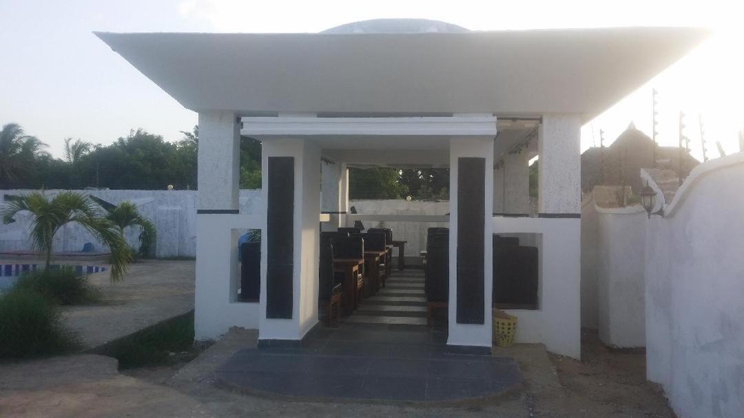 Peacock Park Hotel Ukunda Exterior foto